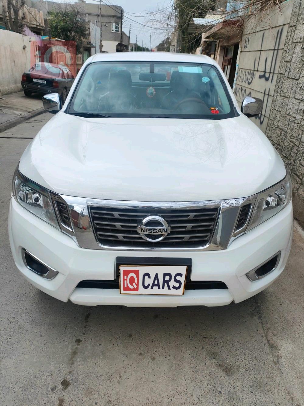 نيسان نافارا